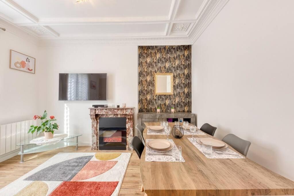Proche Paris, Gare Rer C A 2 Min A Pieds, Notre Dame A 15min, Parking Prive Et Traveller Awards 2025 Apartamento *